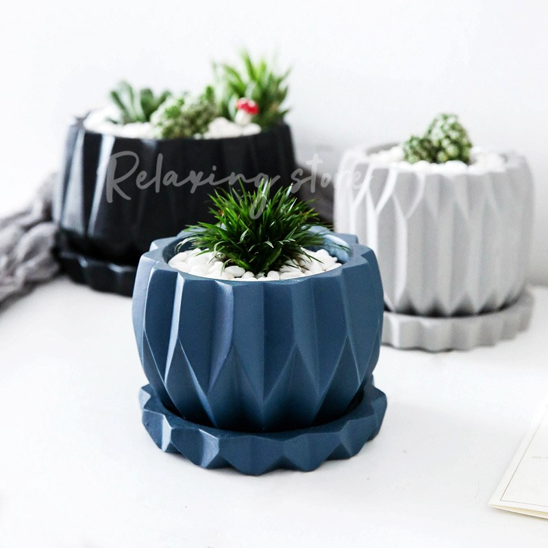 Idli Steamer Mold - Geometric Diamond Flowerpot Concrete Plants Pot